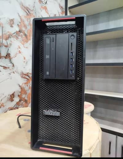 Lenovo P710