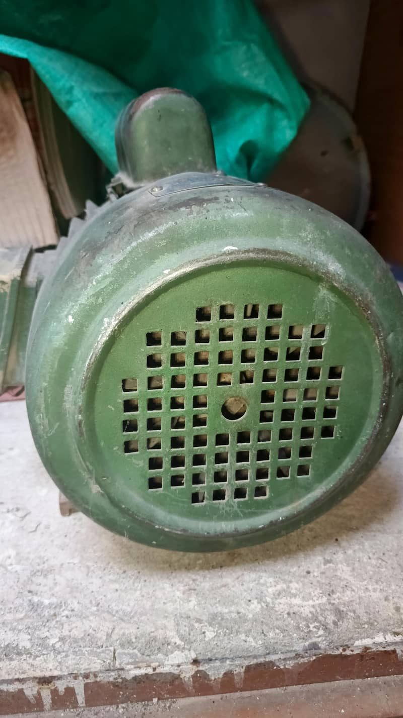 motor 1