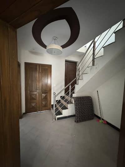 G -13.4 Marla ground portion available for rent 60 thousand