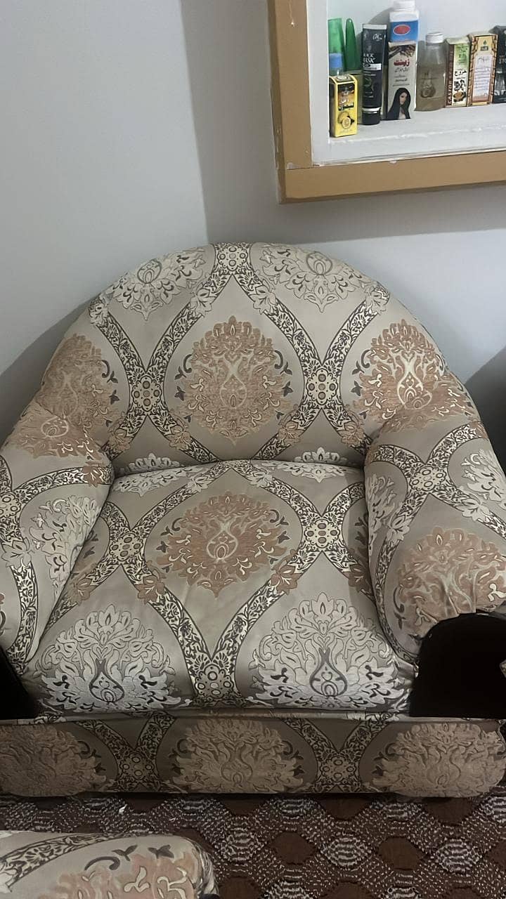 good condition sofa set 2