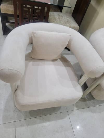 2 Luxury Accent Chairs / Lounge Chairs – Excellent Condition