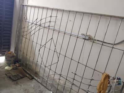 steel grill 6ft height 10ft length