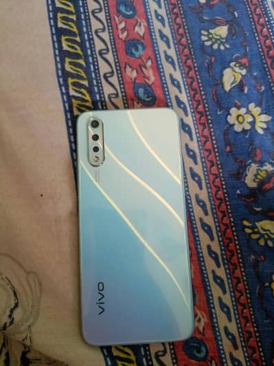 Vivo S1