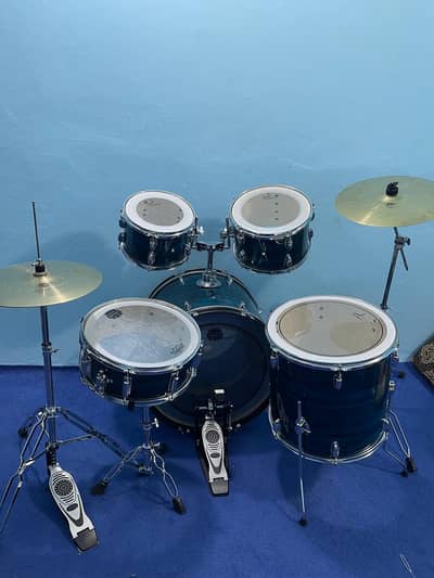 Title: Acoustic Drum Set – Good Condition – Complete Kit