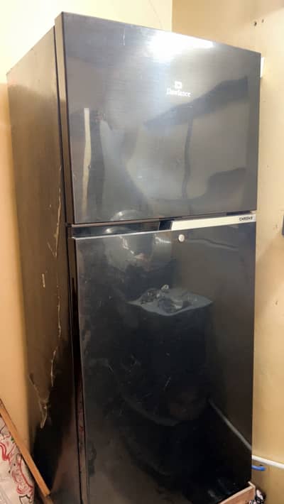 Fridge dawlance