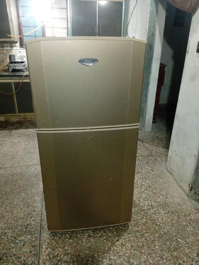 fridge ka thermostate kharab hai Baki all okay