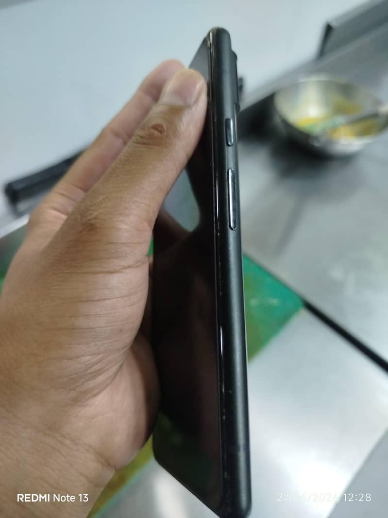 Google Pixel 6 4