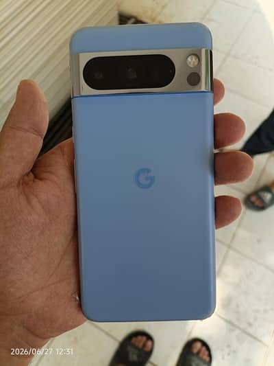 GOOGLE PIXEL 8 PRO IN 10 BY 10 CONDITION