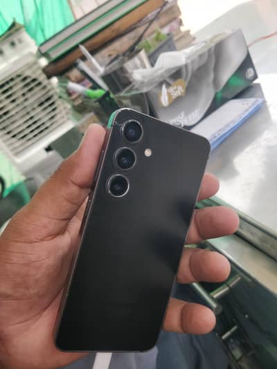 Samsung Mobile S24
