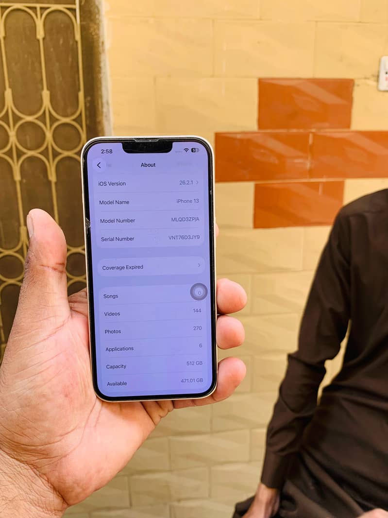 Apple iPhone 13 7