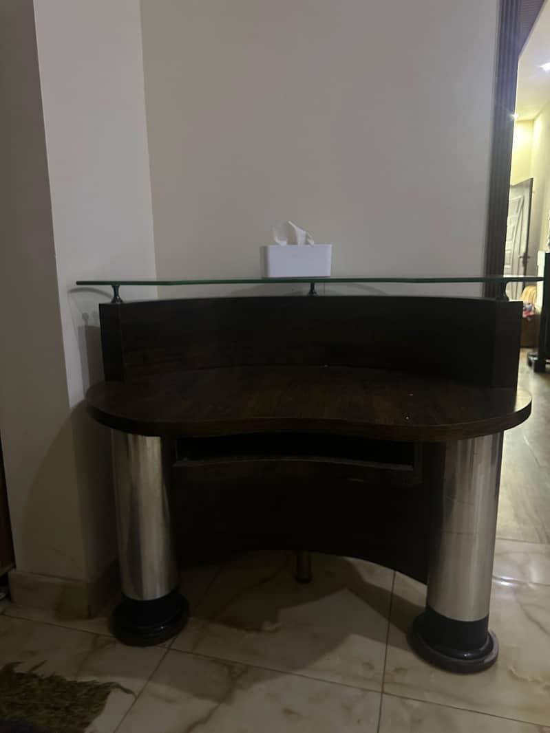 counter table 1