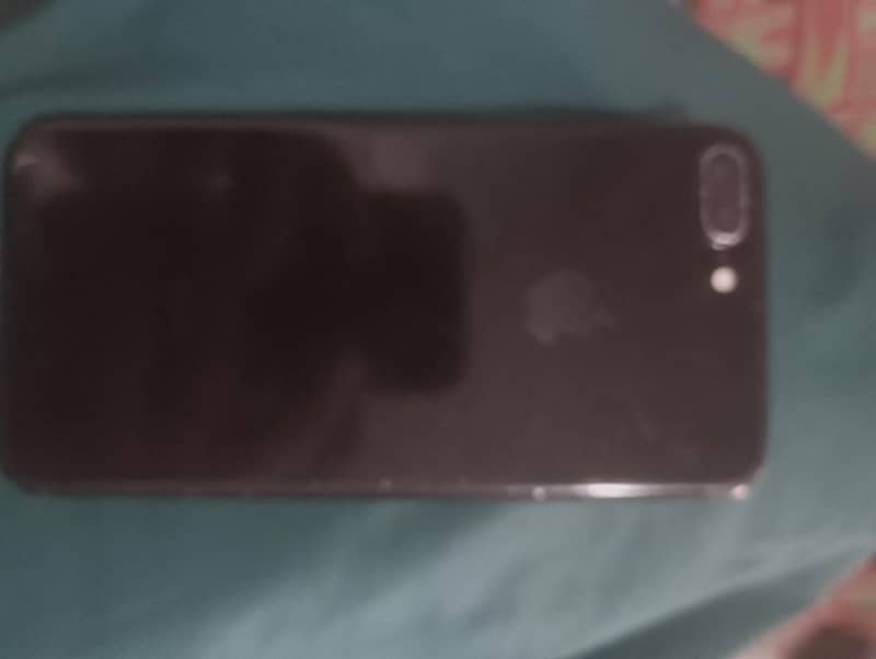 Apple iPhone 7 Plus 1