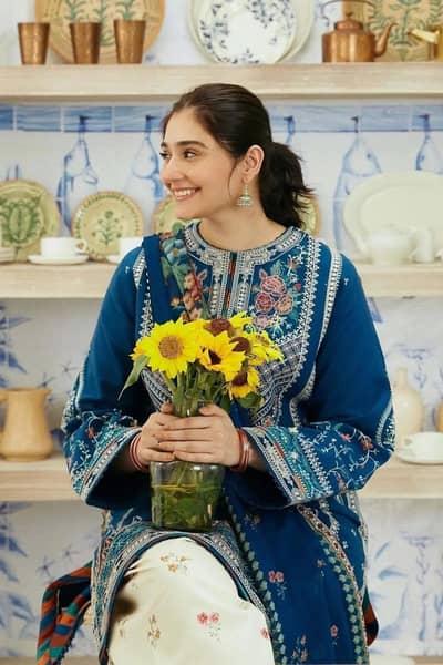 Merkez Original Blue Embroidered Lawn Suit | Small | 5179