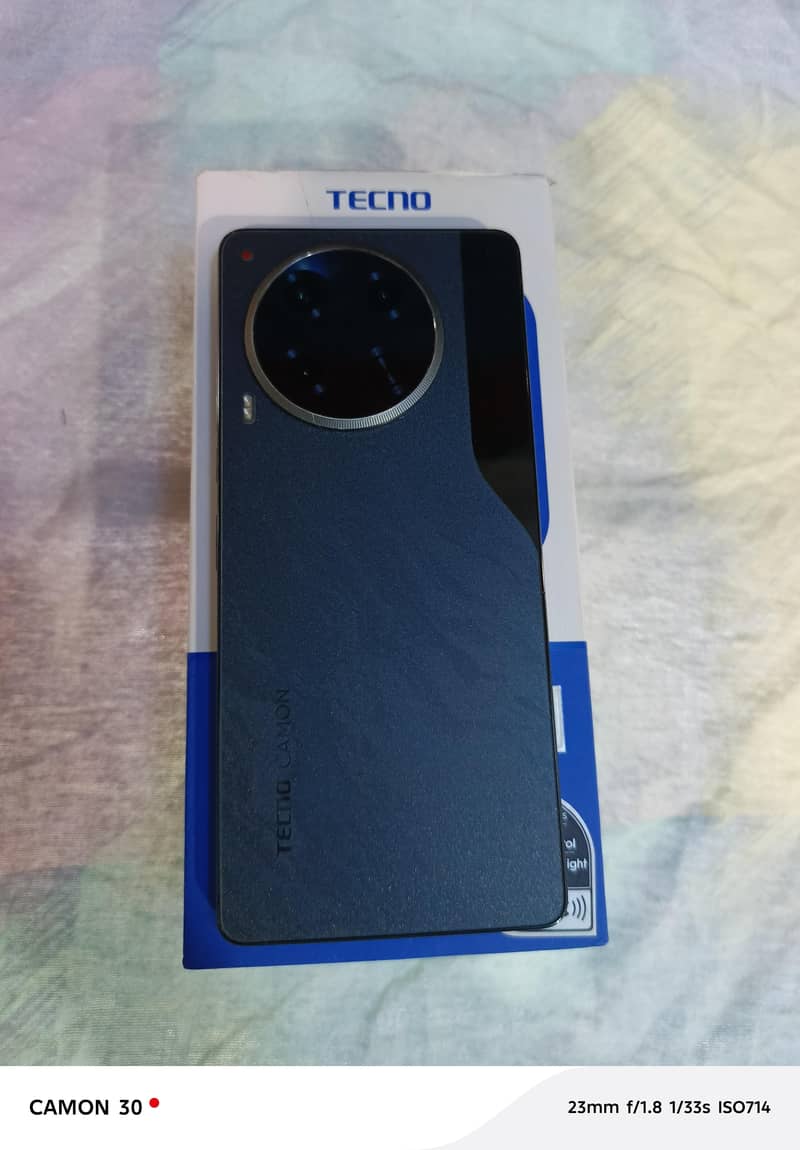 Tecno CAMON 30 1