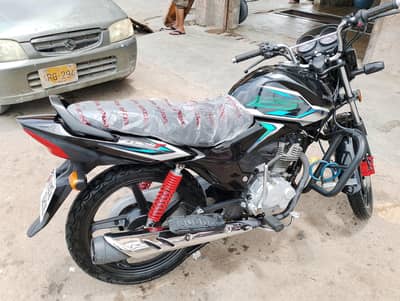 Honda CB 125F - 2025