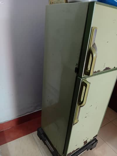 Dawlance Fridge for Sale – Good Condition