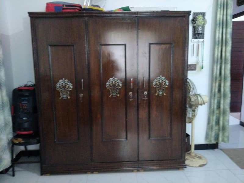 Dressing table plus Cupboard 1