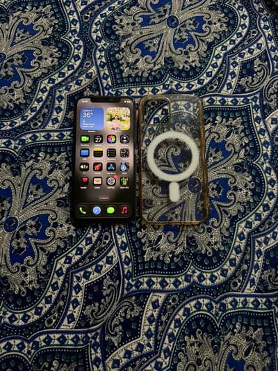 Apple iPhone 12