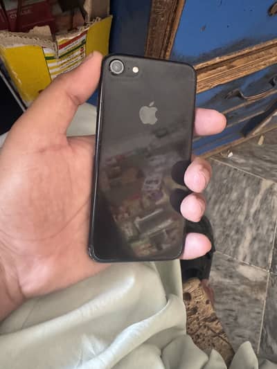Apple iPhone 7