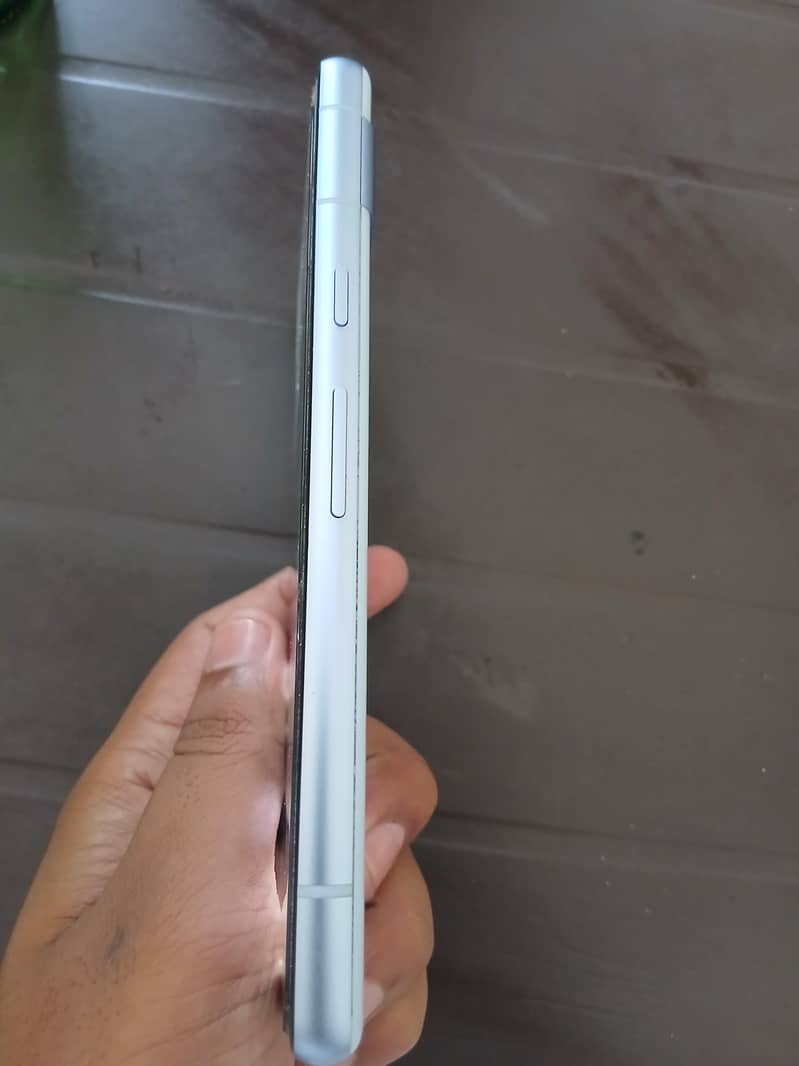 Google Pixel 7 6