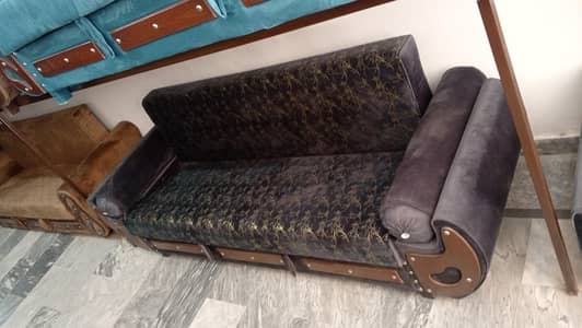 3 seater wooden sofa cumbed