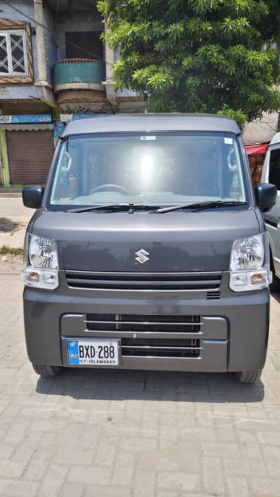 Suzuki Every 2025