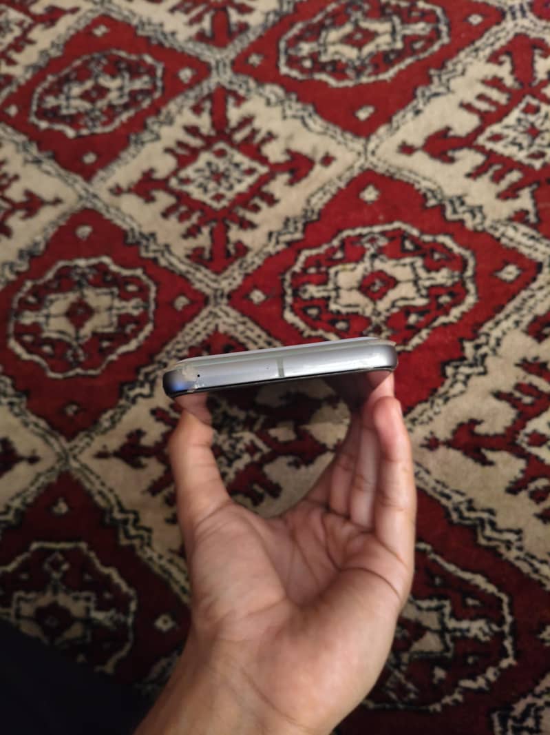 Google Pixel 8 3