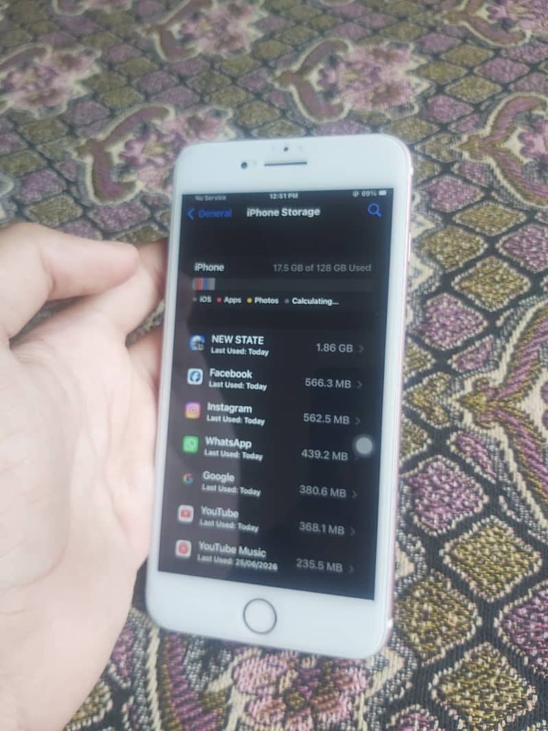 Apple iPhone 7 Plus 0