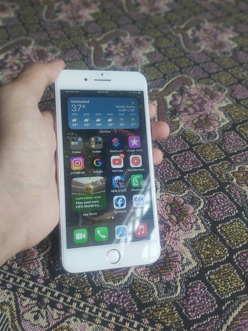 Apple iPhone 7 Plus 3