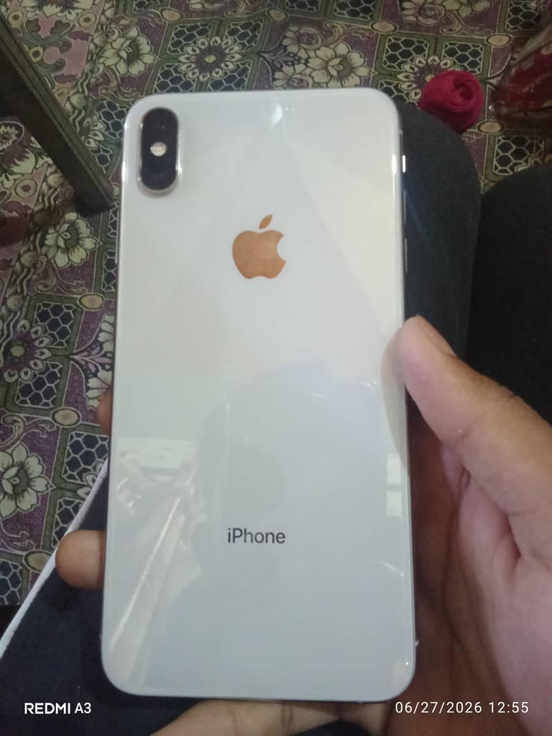 Apple iPhone XS Max 0