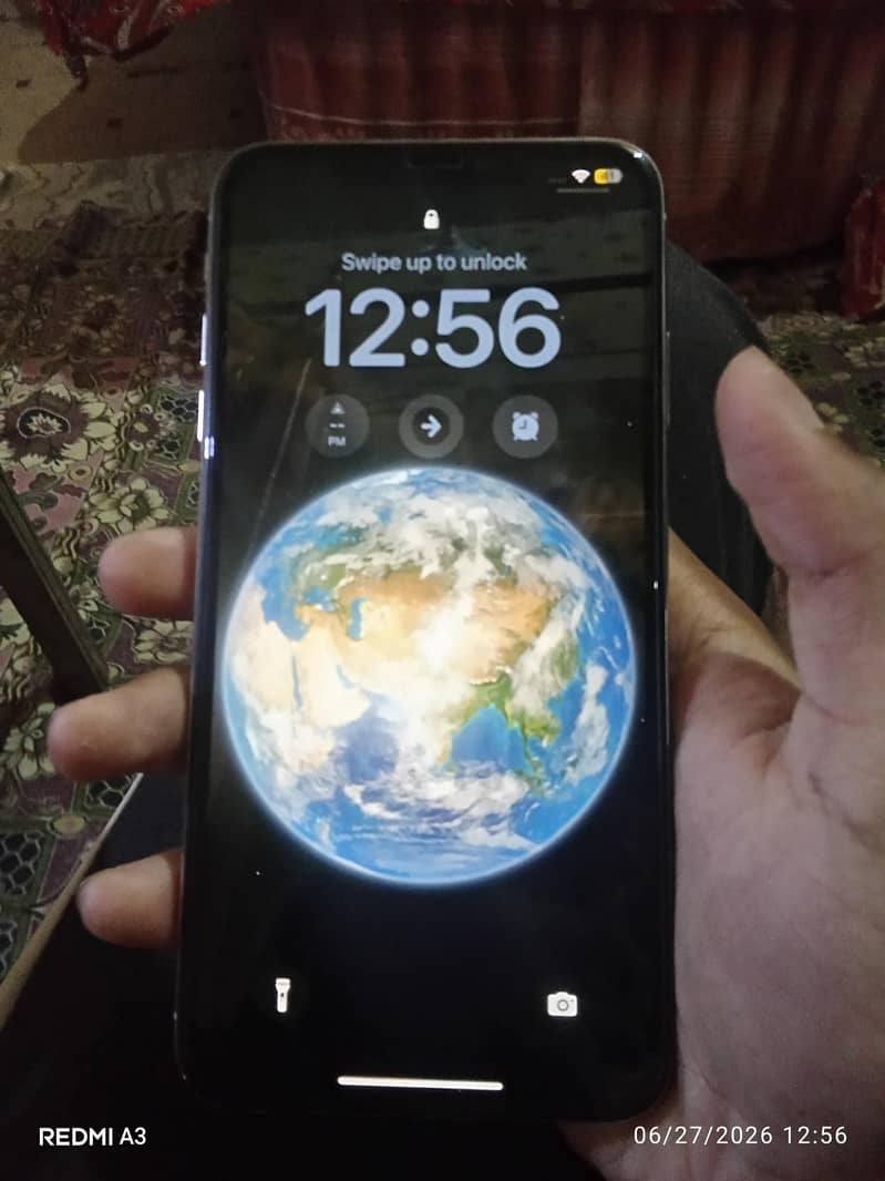Apple iPhone XS Max 1