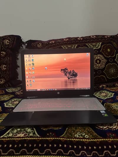 HP Omen 15-ax248Tx