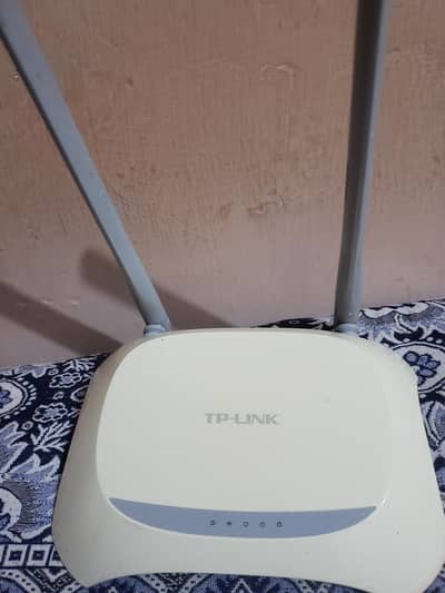Internet Router Set – Good Condition