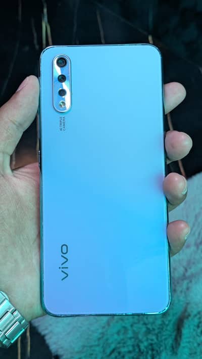 Vivo S1