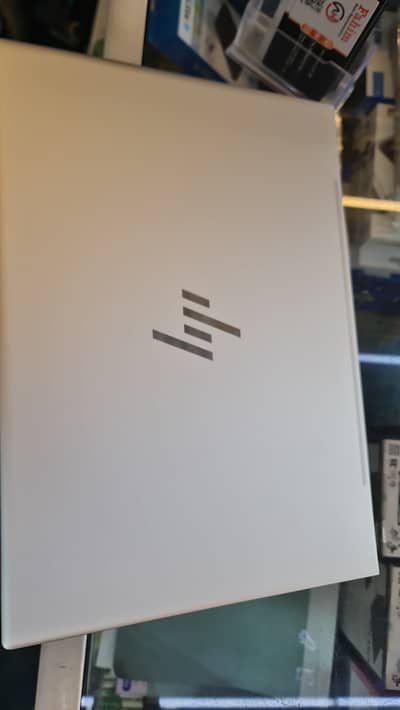 Hp envy 12 GEN core i9