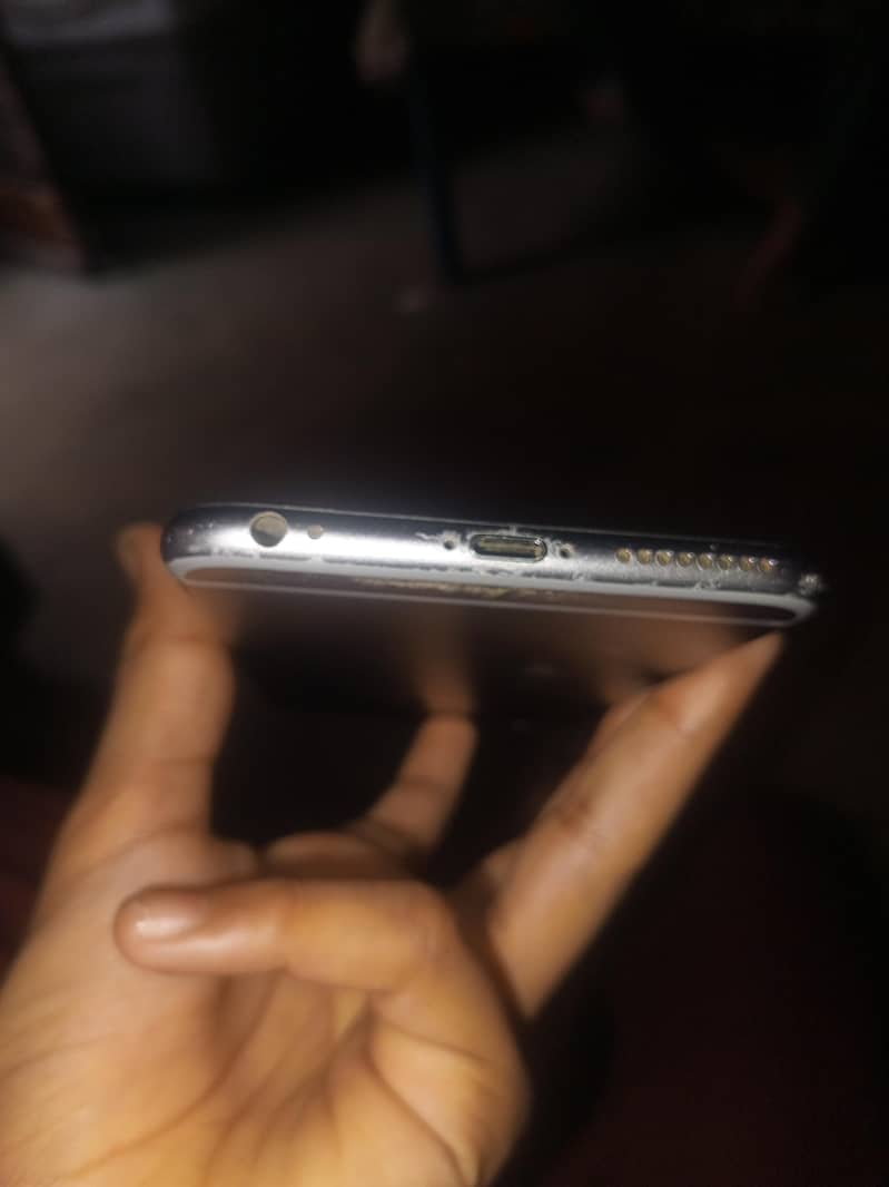 Apple iPhone 6S Plus 2