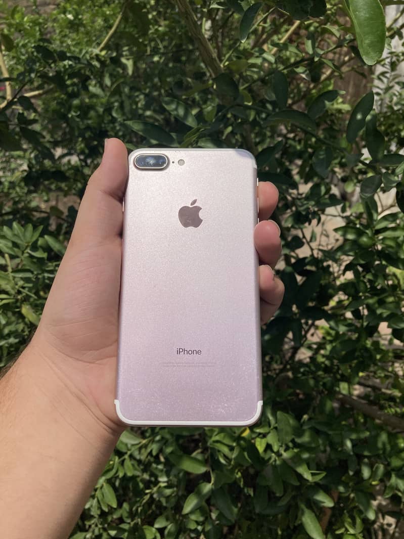 Apple iPhone 7 Plus 7