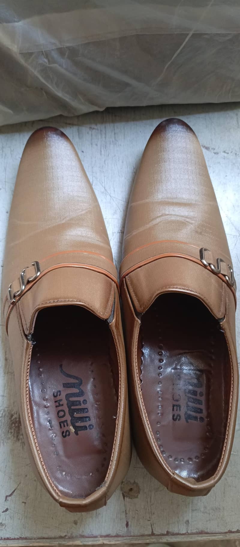 brown shows 1