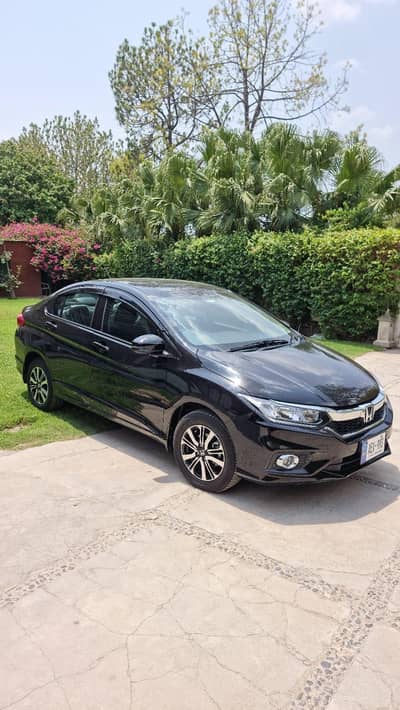 honda city  brand new with loaded  accessories