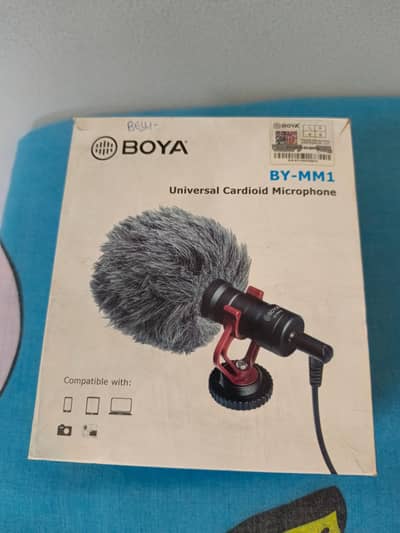 BOYA BY-MM1 microphone for mobiles and cameras