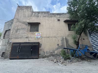 17 Marla semi-commercial building for sale . Very near to main road