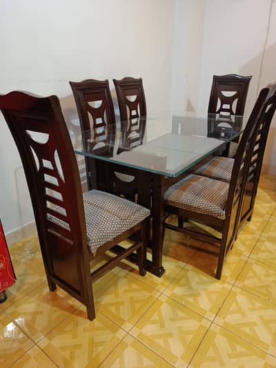Dinning table with 6 chairs