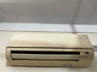 Mitsbushi 1 ton ac gass refill honi ha just