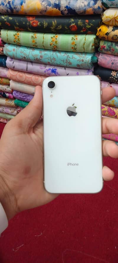 Apple iPhone XR 64 gb memory no open no repair 03044405830