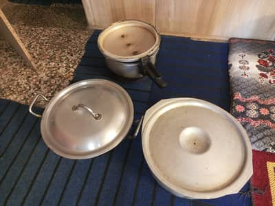 Kitchen Utensils Set for Sale -Pressure Cooker, Pots & Pan
