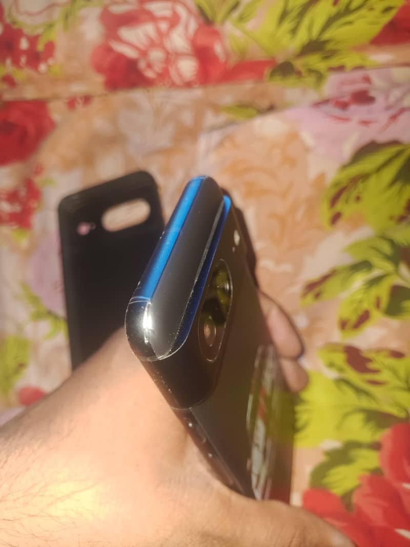 Google Pixel 8 4