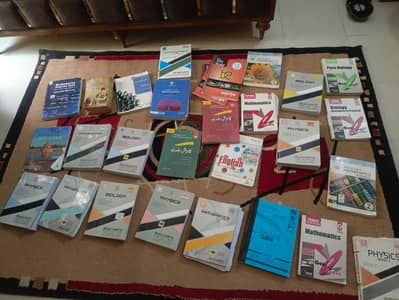 o level course books and pastpapers in good condition (barely used)