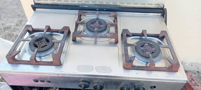 Home used 3 burner stove for sale