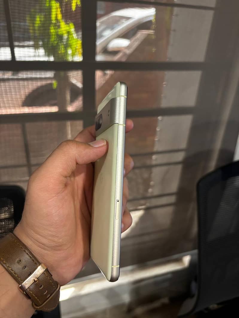 Google Pixel 7 2