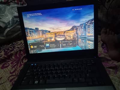 DELL LAPTOP LATITUDE E5401